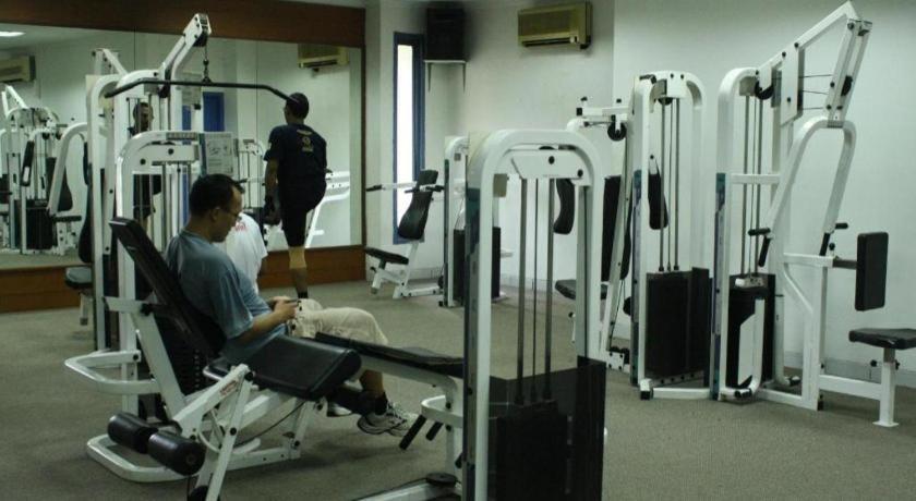 Bumi Wiyata Hotel 데폭 외부 사진
